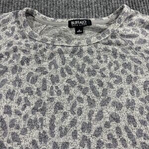 Buffalo David Bitton Pullover Women Size M Grey Leopard Print Knit Crew Neck